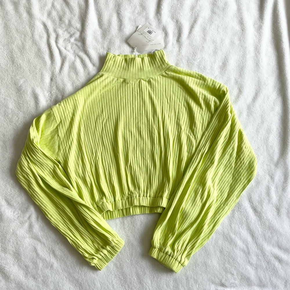 Sabo Skirt NWOT Green Cropped Turtleneck